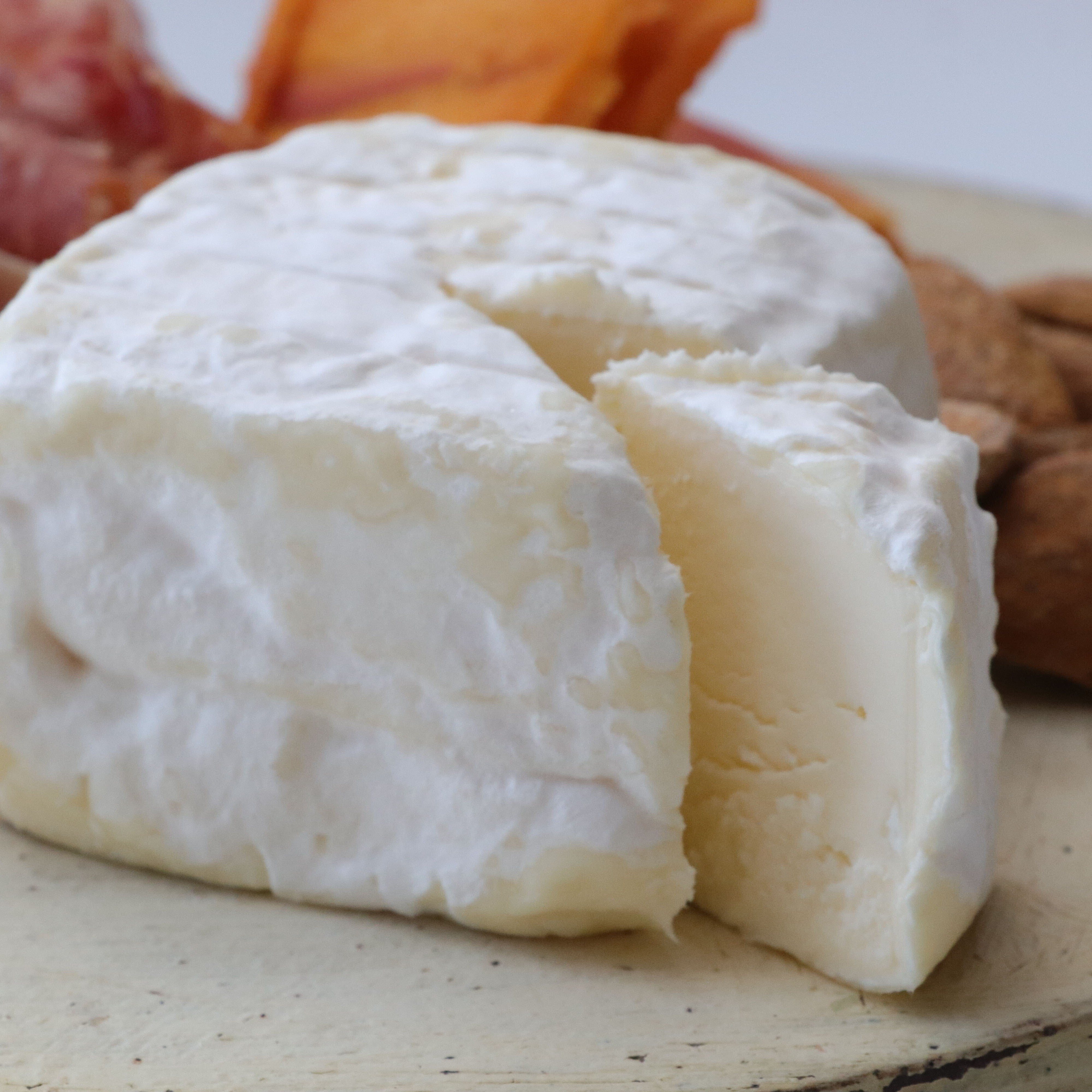 【ご予約】白カビチーズ カヴァノキ(100g)【要クール便】