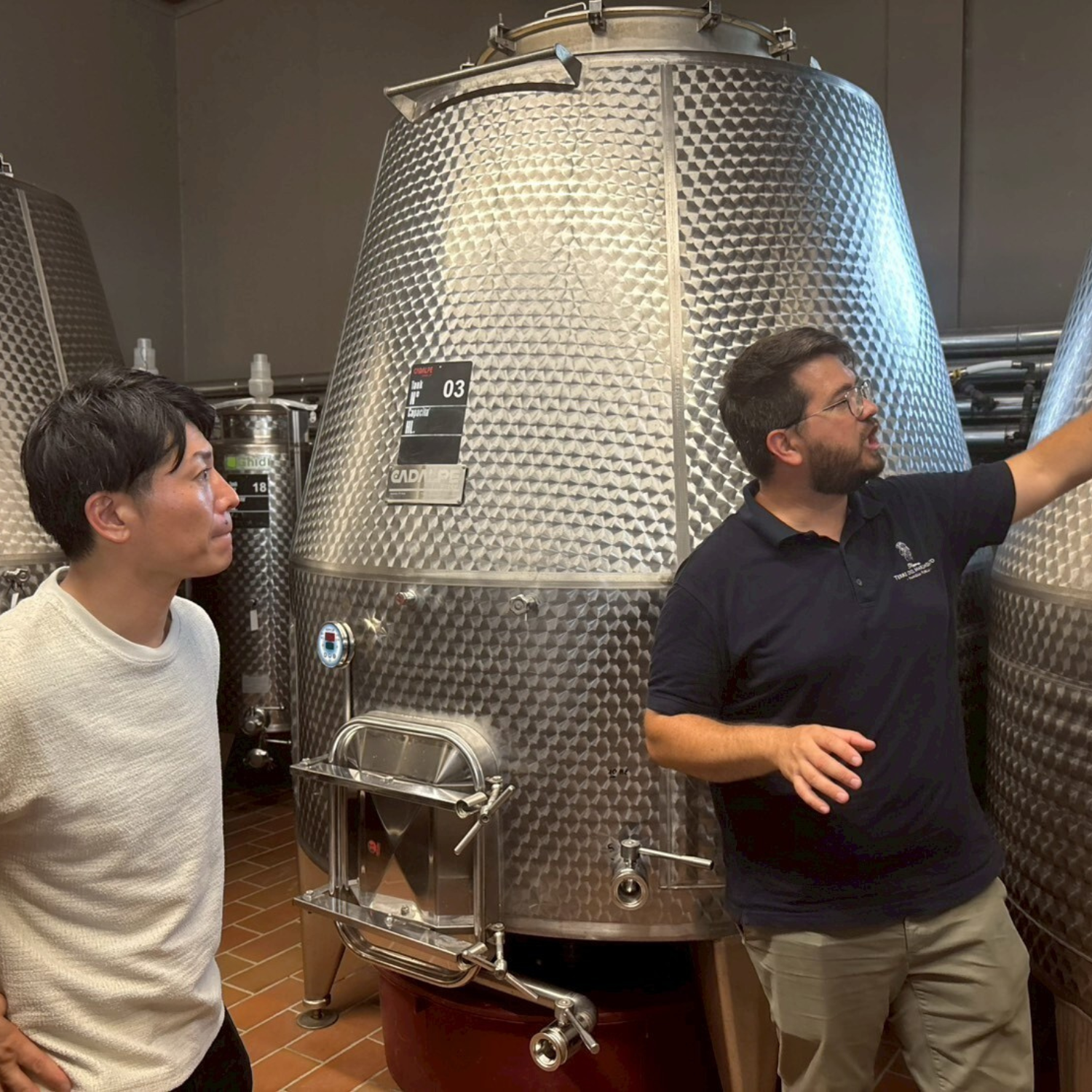 イネディート