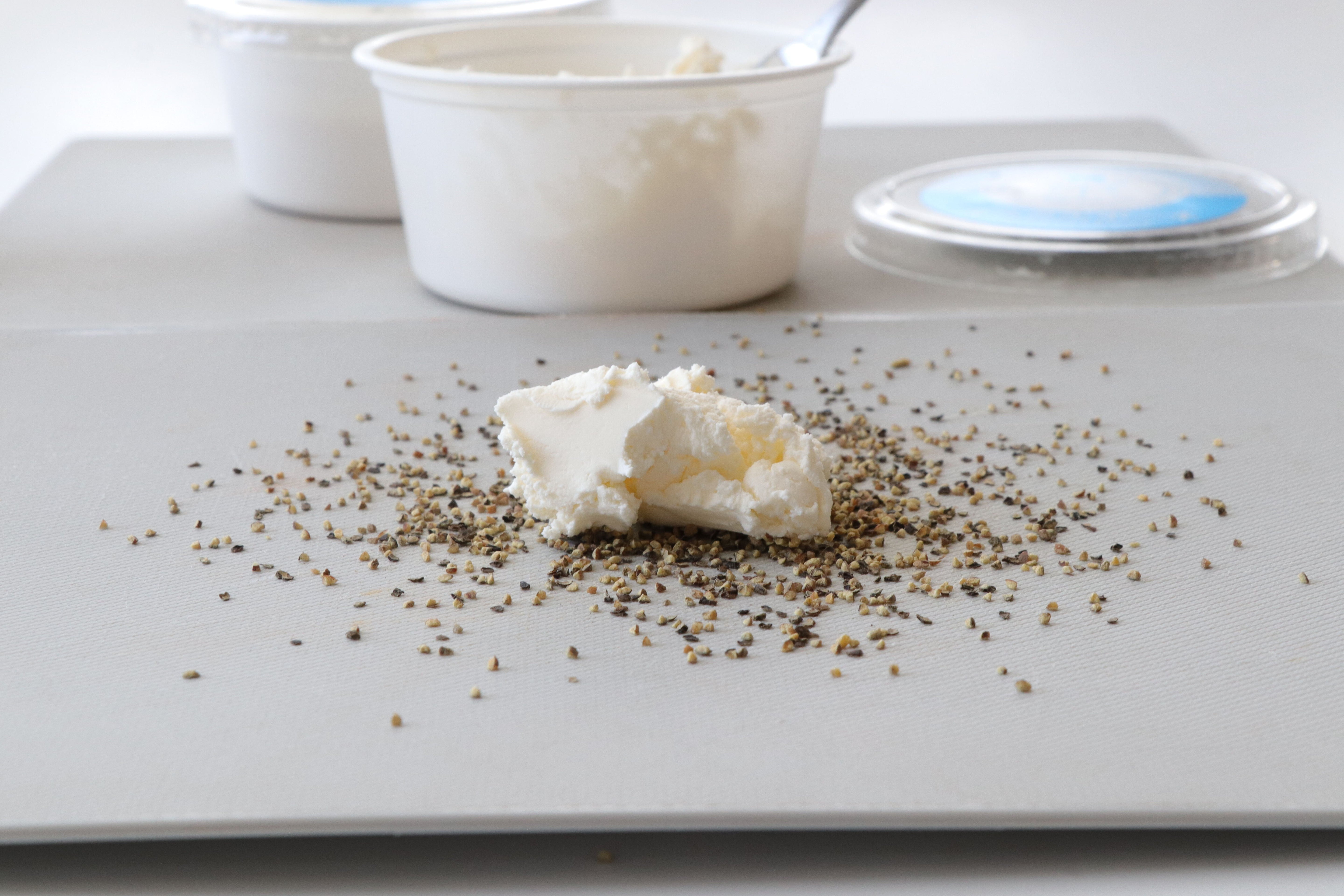 【ご予約】十勝産生乳と生クリームで作る マスカルポーネ(125g)【要クール便】【2026年2月7日以降お届け予定】