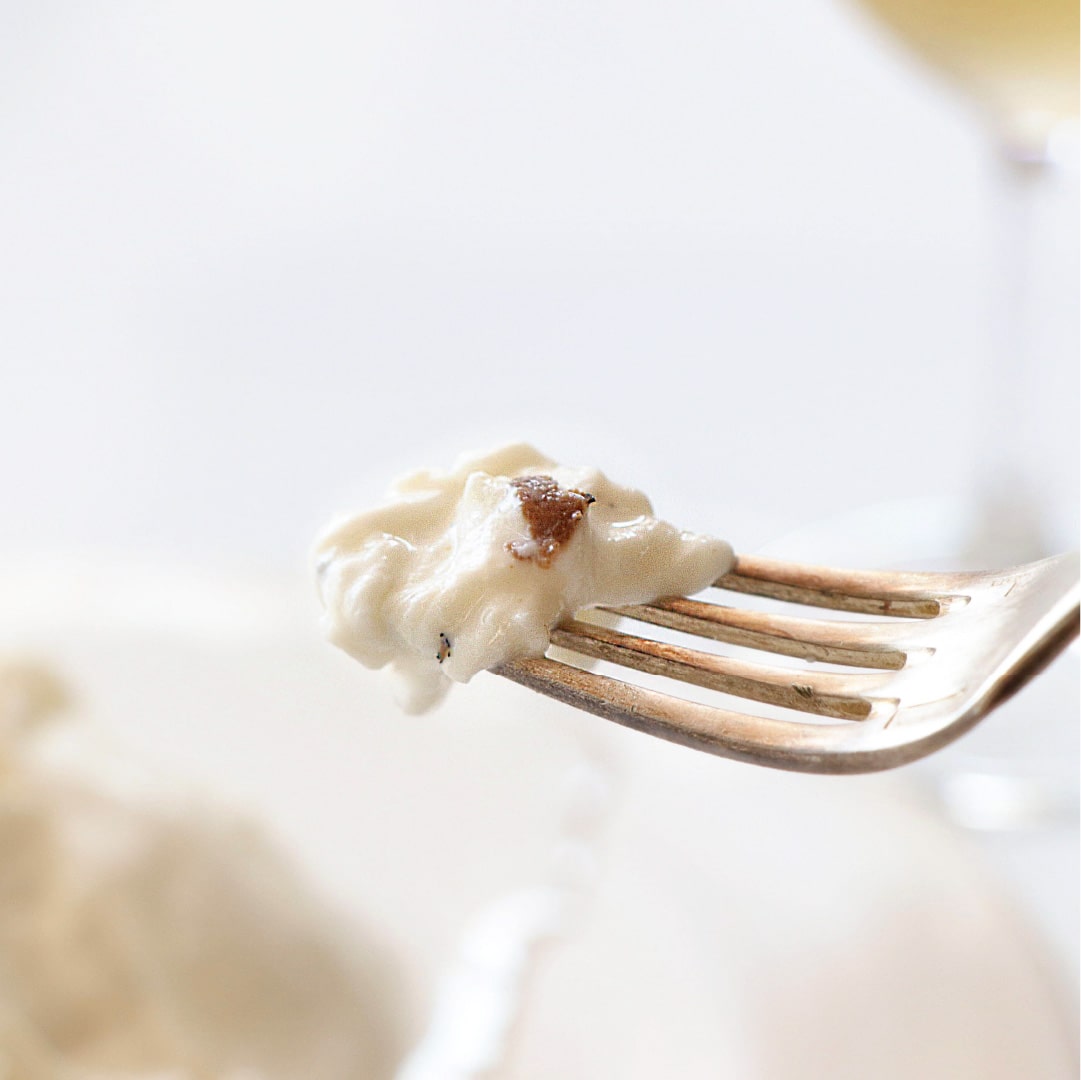 【予約】昔ながらの手作りブッラータ(トリュフ入り)125g【要クール便】【8月25日以降のお届け予定】