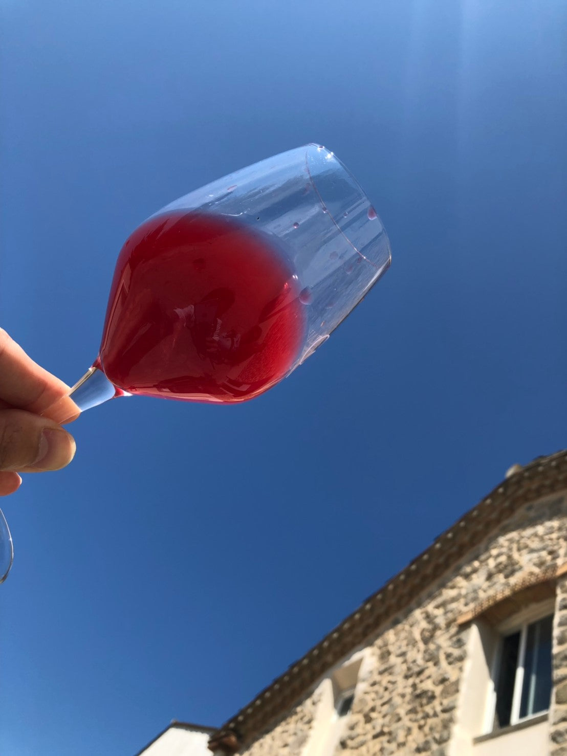 ワイン初心者も、ワイン好きも。目指せ！家飲みの達人【中級編】　赤ワインも冷やして楽しもう！