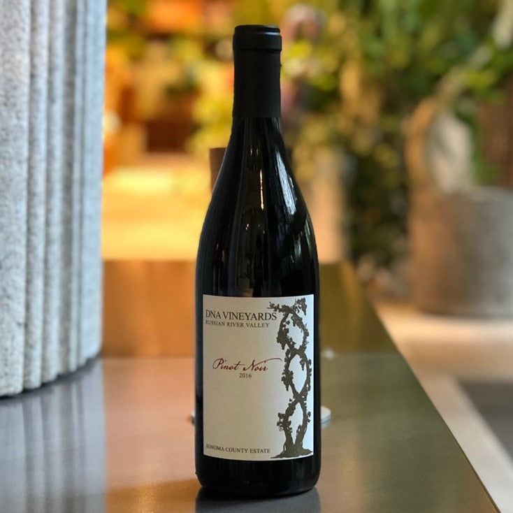 DNAヴィンヤーズ ロシアン・リヴァー・ヴァレー ピノ・ノワール 2022