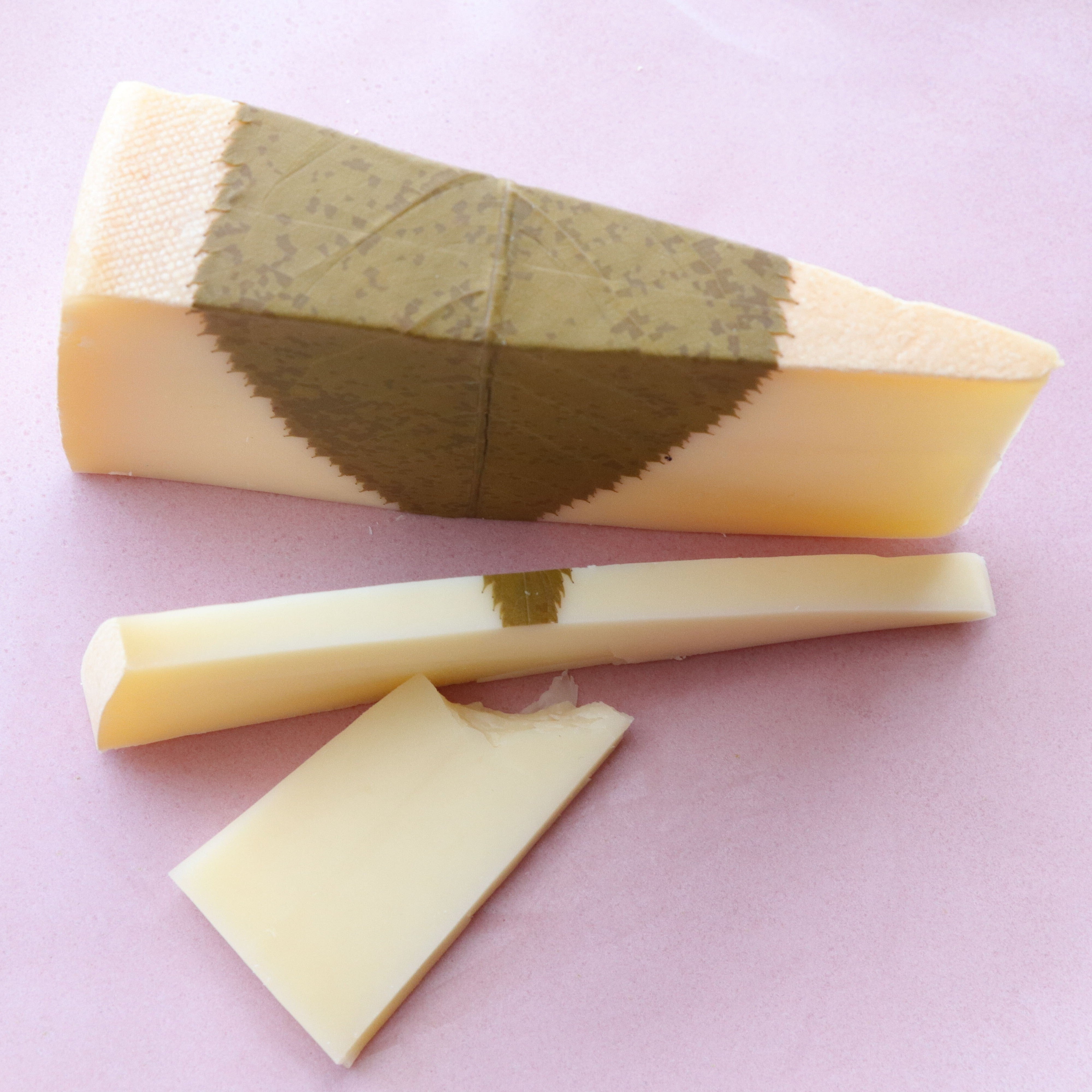 「十勝桜」チーズ（150ｇ）【要クール便】