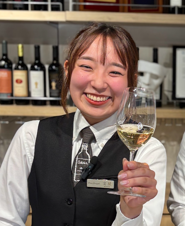 文屋 里菜